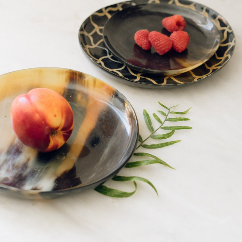 Assiette plate corne