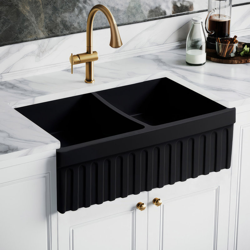 FarmhausQuatro 33" x 20" Double Bowl Front Apron Fireclay Sink, Matte Black
