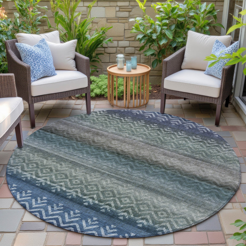 Machine Washable Indoor/Outdoor Xhevrie Blue Rug, Round 8'