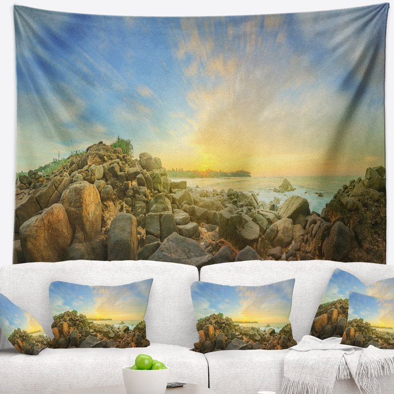 Paysage avec magnifique tapisserie romantique au lever du soleil sur la plage, H 50 po x l 60 po