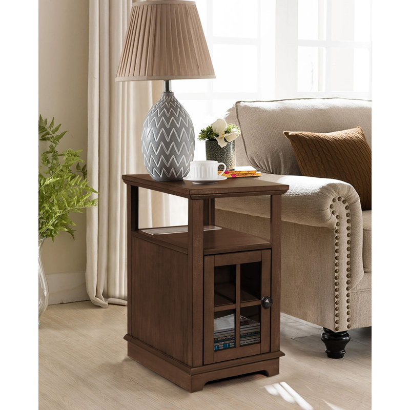 Tables de chevet de 23,6 po Roseannah avec rangement et prises intégrées, Cerisier