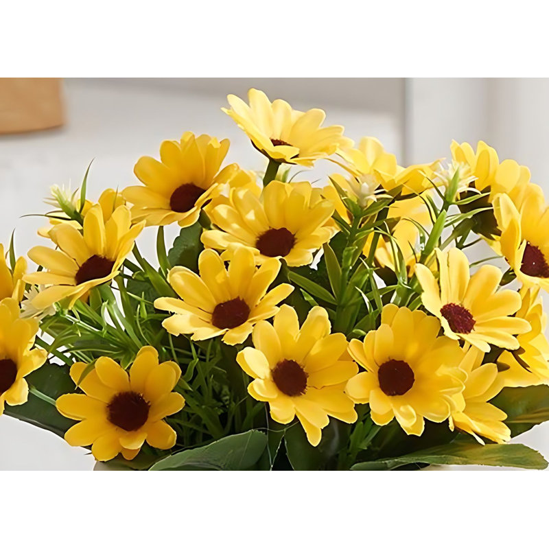 Composition florale artificielle en pot