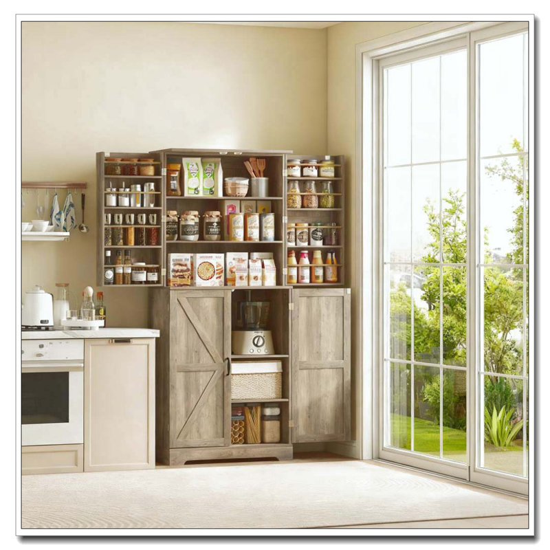 Garde-manger avec portes de grange, tablettes réglables et tablettes de porte