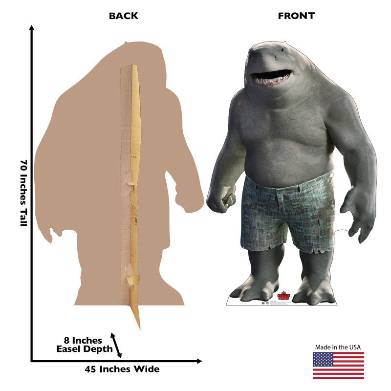 «King Shark» en carton debout