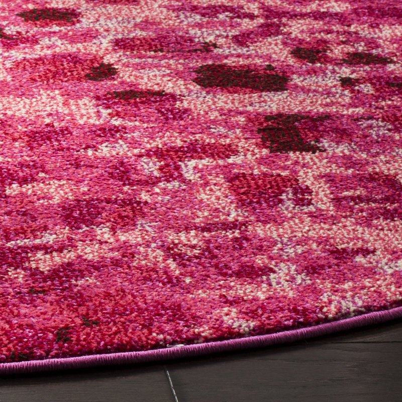 Tapis rouge Hertzler, Rond 6 pi 7 po