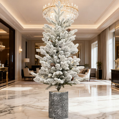 Arbre de Noël enneigé 6,5 pi avec lumières DEL blanc chaud, 1386 pointes, base de pot décorative et pommes de pin - Décoration de Noël festive