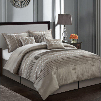 Termon Comforter Set