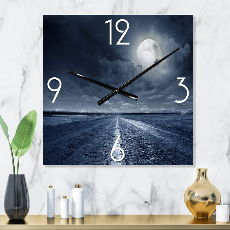 Horloge murale Asphalt Road Under Cloudy Full Moon I, Petit