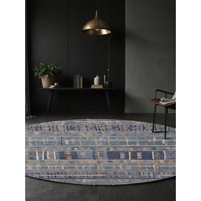 Tapis gris soyeux et moelleux
