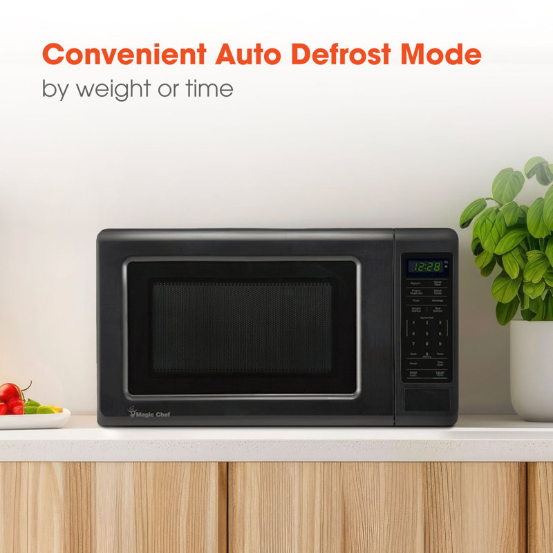 Magic Chef Black 0.7 Cu Ft 700 Watt Countertop Microwave Oven