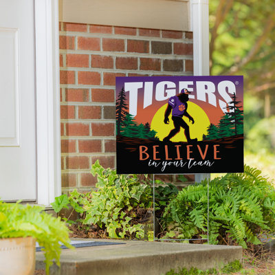 Enseigne de cour de l'Université Clemson, Bigfoot
