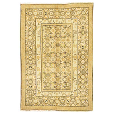 Hand Knotted Wool Area Rug in Ivory And Beige