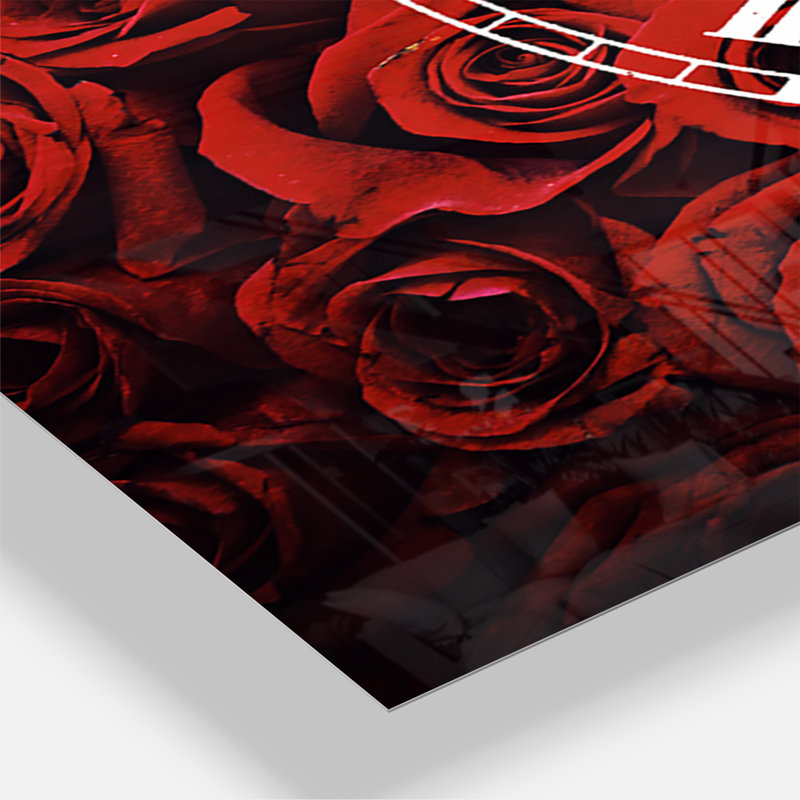 Winter Red Rose - Horloge murale traditionnelle