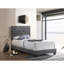 Charmant lit simple gris avec rangement