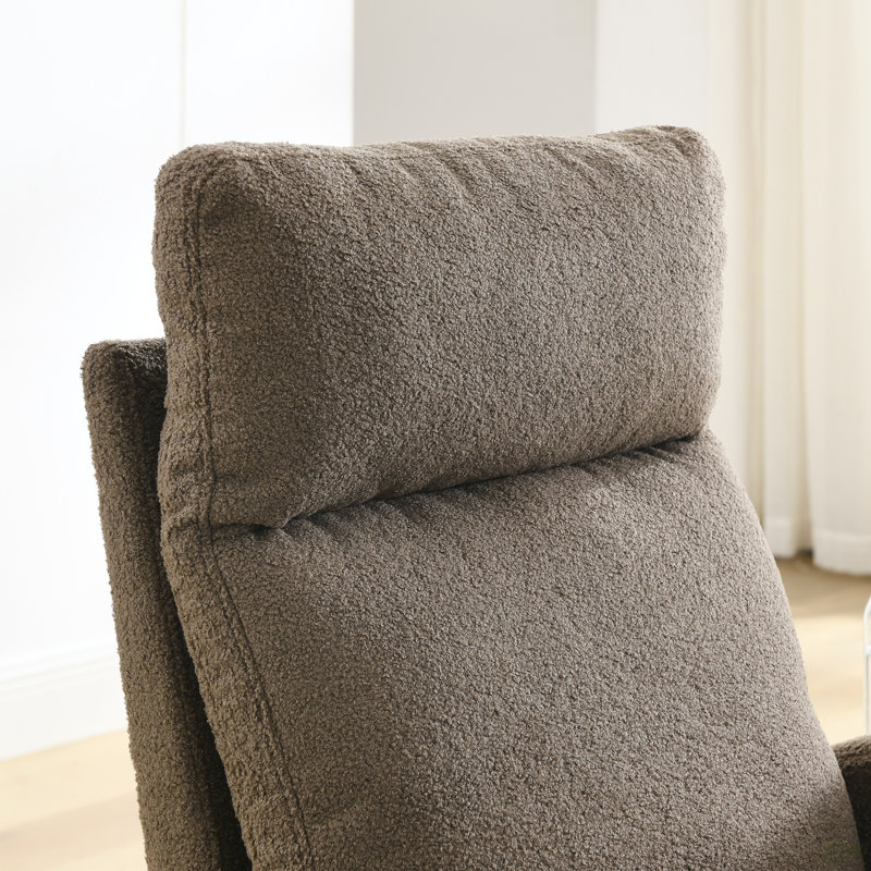 Chaise berçante Abdirizaq, Café Teddy