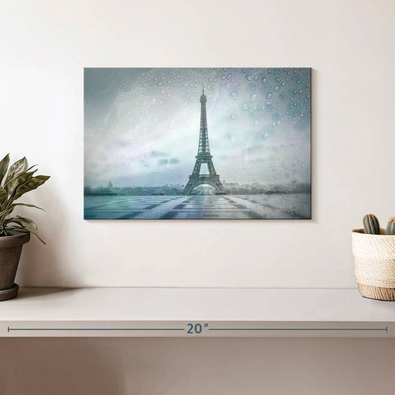 Tour Eiffel, jour de pluie, H 8 po x l 12 po