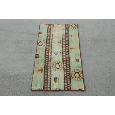 Petit tapis en laine à patchwork de couleur brune idéal pour les dortoirs et les tapis de porte avec un motif décoratif tissé à plat brillant