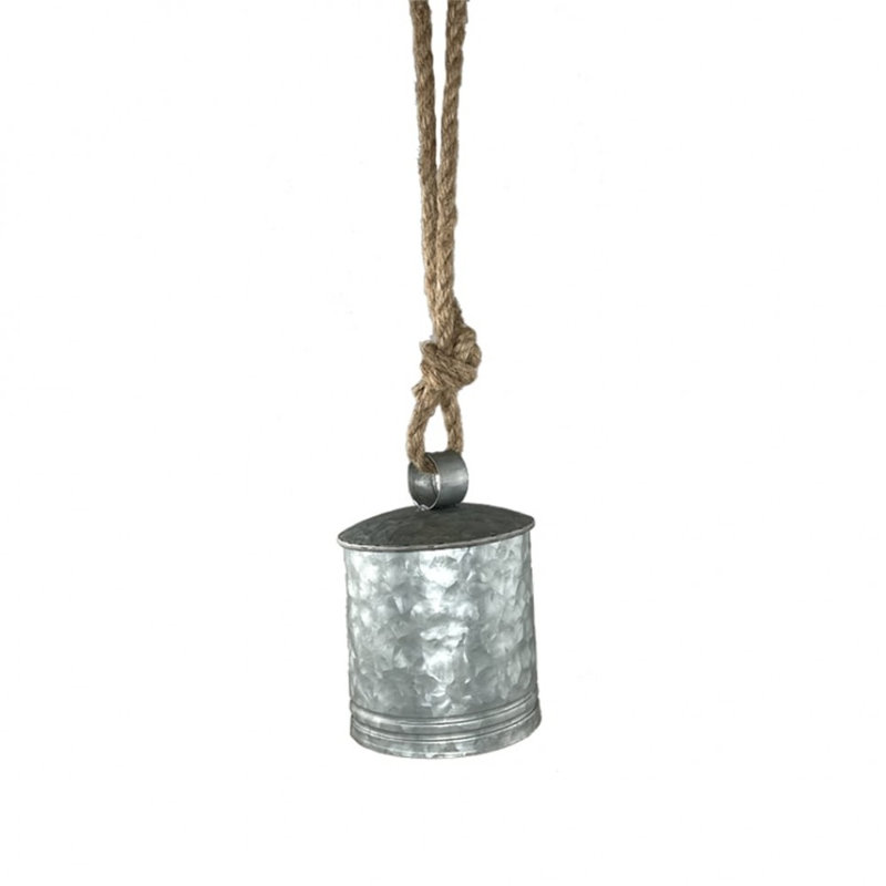 Ornement cloche en métal martelé