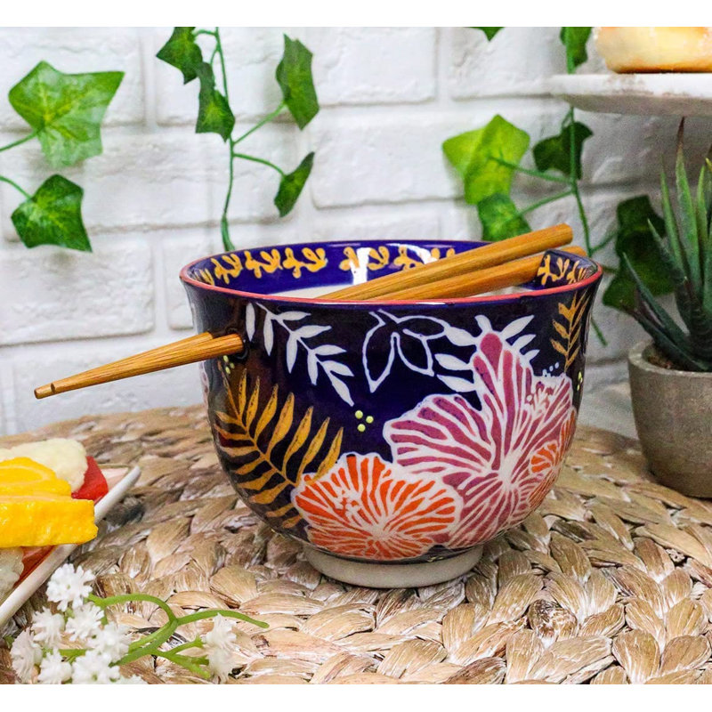 Bol à soupe à feuilles et fleurs