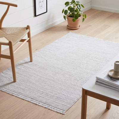 Tapis moderne texturé uni crème en microfibre ultra-douce (2,6 pi x 4,9 pi)