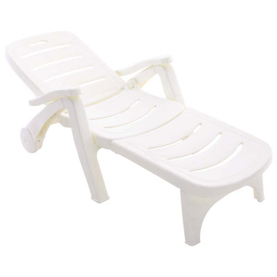Marka Outdoor Lounge Chair