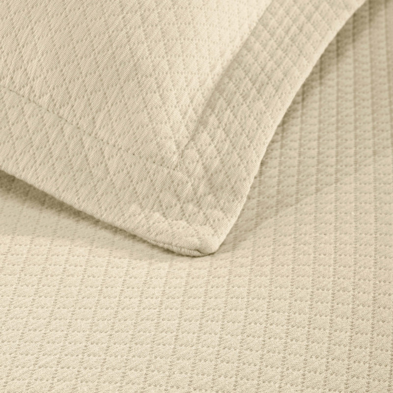 Ivory Cotton Matelassé Full Bedspread Set with Shams