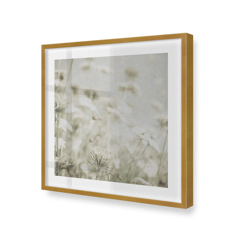 «Pastel Wildflower Whispers II», reproduction sur toile , H 13,75 po x l 13,75 po, Or