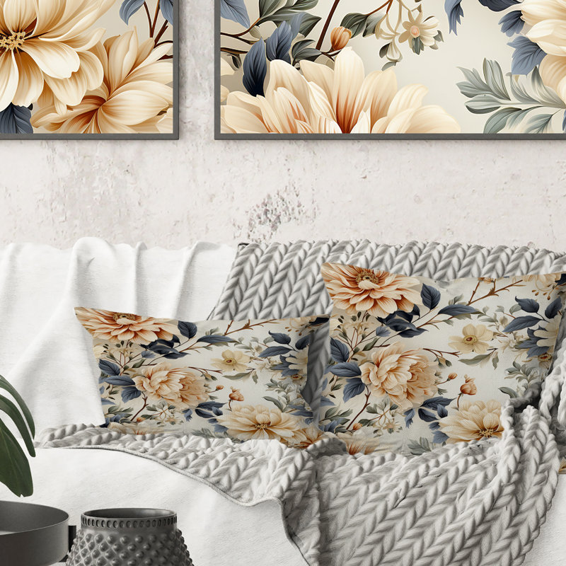 Antique Autumn Floral Elegance II - Coussin décoratif à imprimé floral, H 16 po x l 16 po