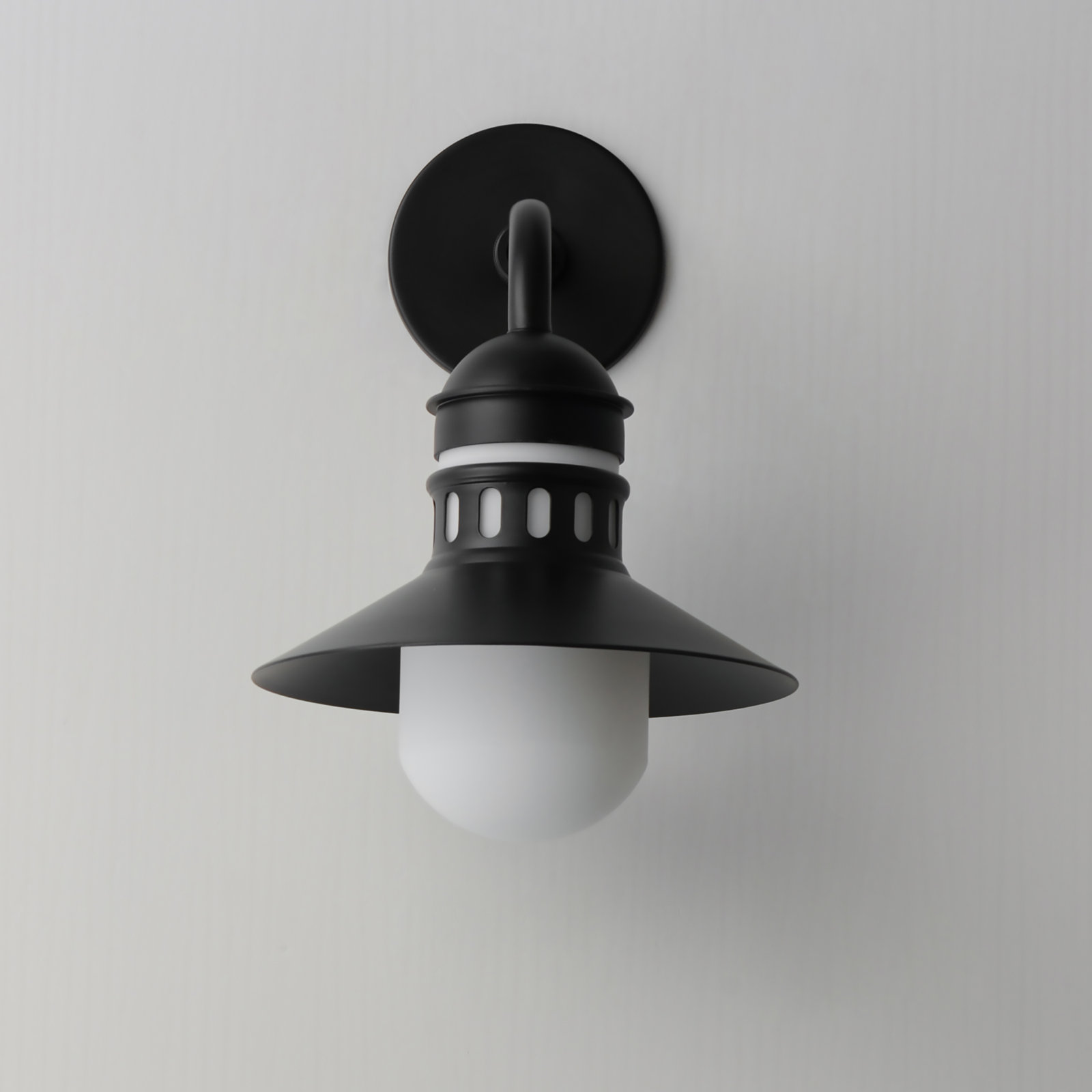 Single Light Bell Outdoor Wall Light, Black, 14.5" H x 9.75' W x 11.25" D