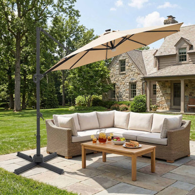 Parasol de patio en porte-à-faux durable et facile à régler de 10 pi avec lumières DEL solaires et rotation de 360 degrés pour une utilisation dans la cour arrière au bord de la piscine