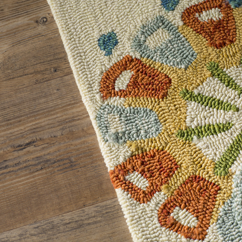 Victoriaville Floral Indoor Rug, Rectangle 5' x 7'6"