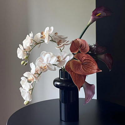 Ornements de fleurs simulées