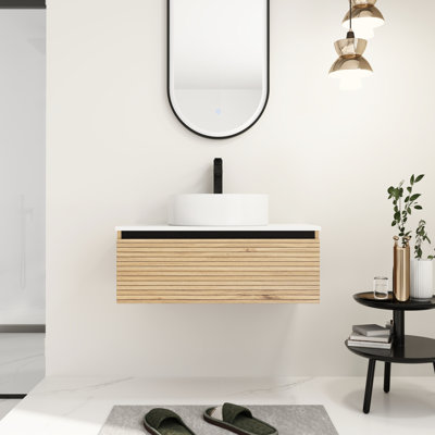 Le meuble-lavabo de 30 po est livré avec un lavabo en céramique blanc, un tiroir silencieux à fermeture en douceur, des rayures spéciales pour la période estivale, une poignée de tiroir biseautée non tachante de 45 po, une structure en contreplaqué doux et attrayant et hygiénique