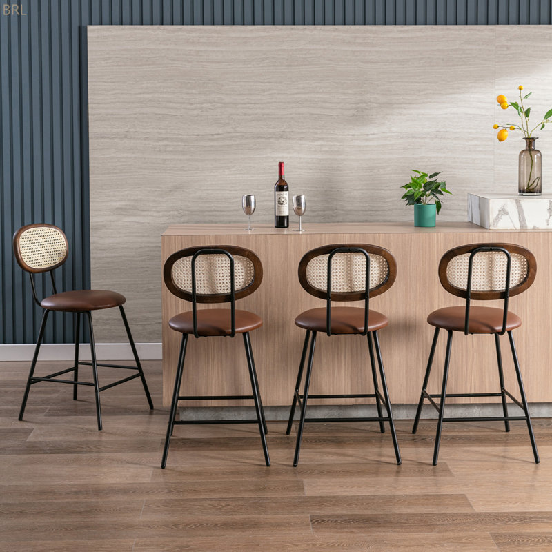 Ensemble de 4 tabourets de comptoir, tabourets de bar, tabourets de bar à hauteur de comptoir en métal pour la maison, tabouret de comptoir en similicuir avec dossier en rotin