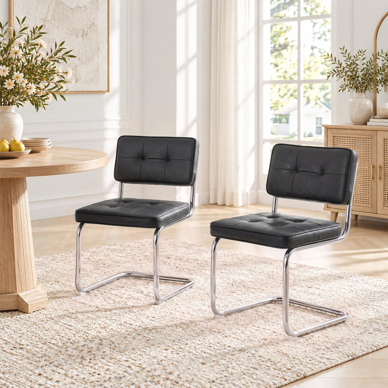 Chaise en porte-à-faux capitonnée en cuir Marlow, Noir, Chrome chrome