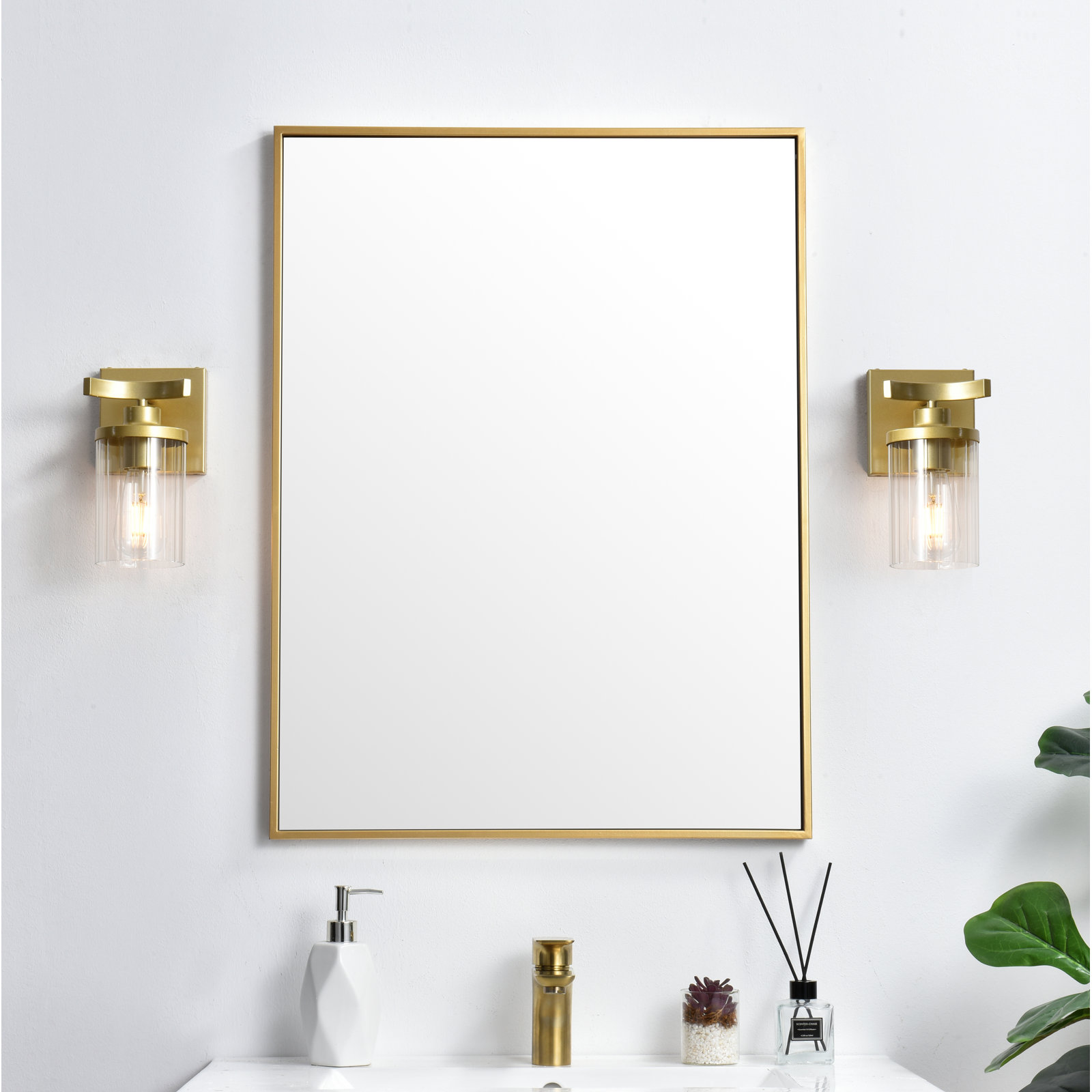 Dariela Dimmable Vanity Light, Brass, 1 Light, 10" H x 5" W x 5" D