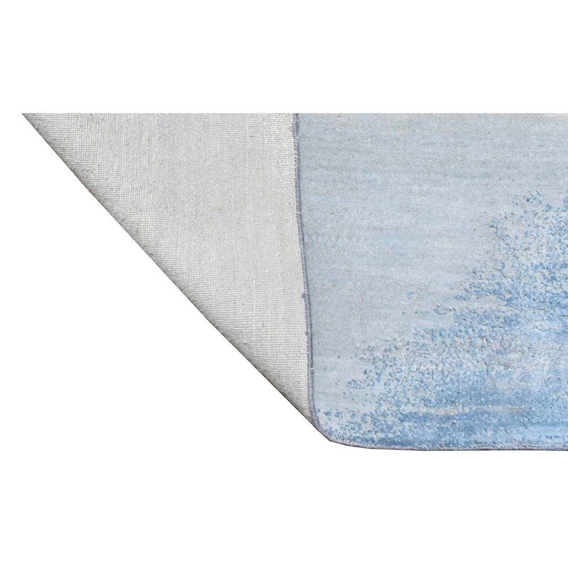 Abstract Area Rug in Ivory/Silver/Blue
