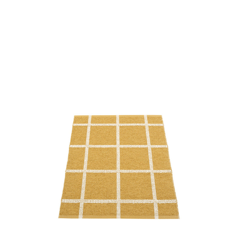 Ada Geometric Area Rug in Orange/Ivory