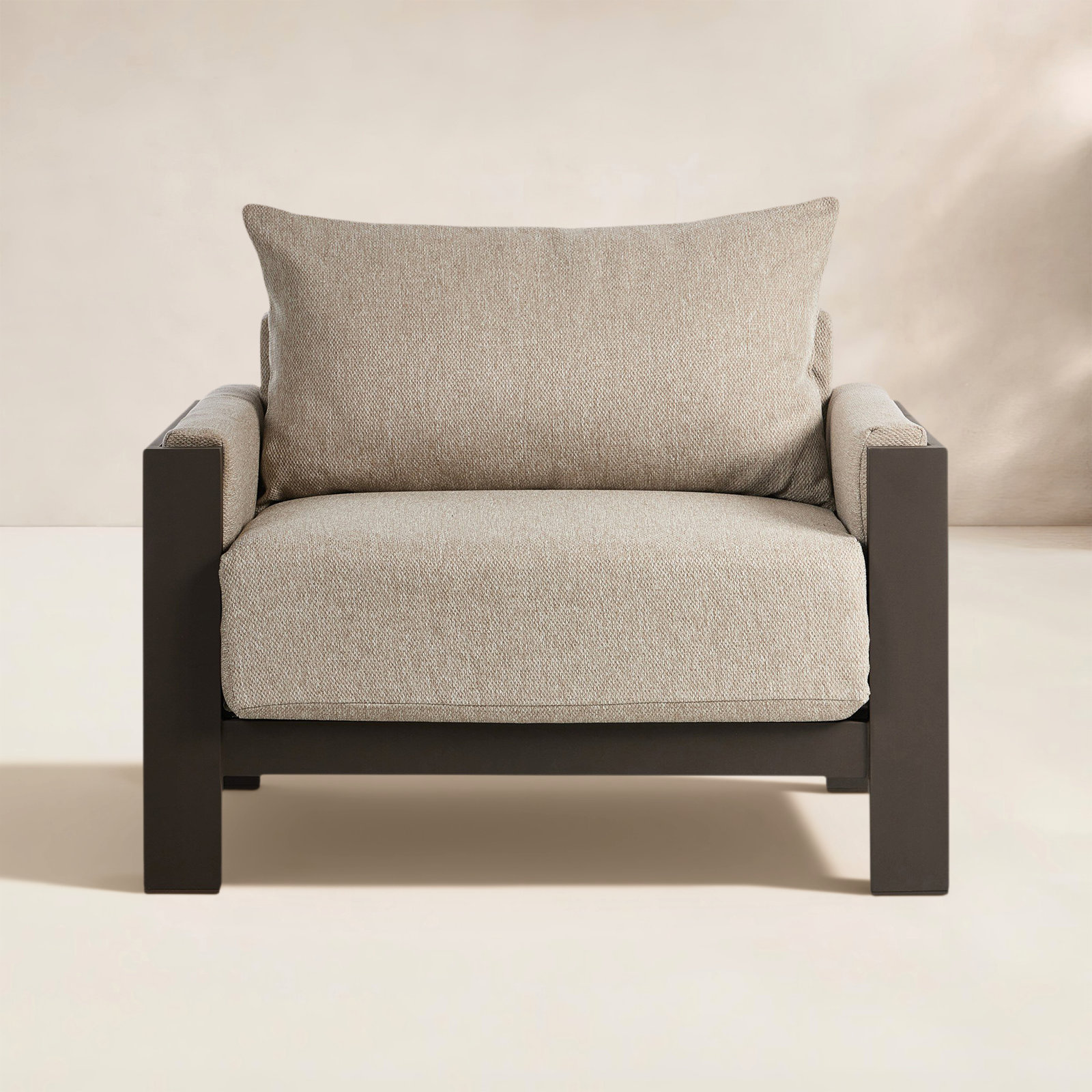 Outdoor Lounge Chair