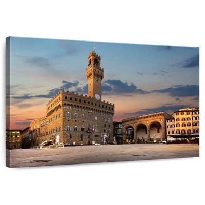Vanna Signoria Square Sunrise