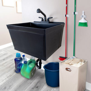 Évier à lessive mural L 23 po x l 24 po avec robinet