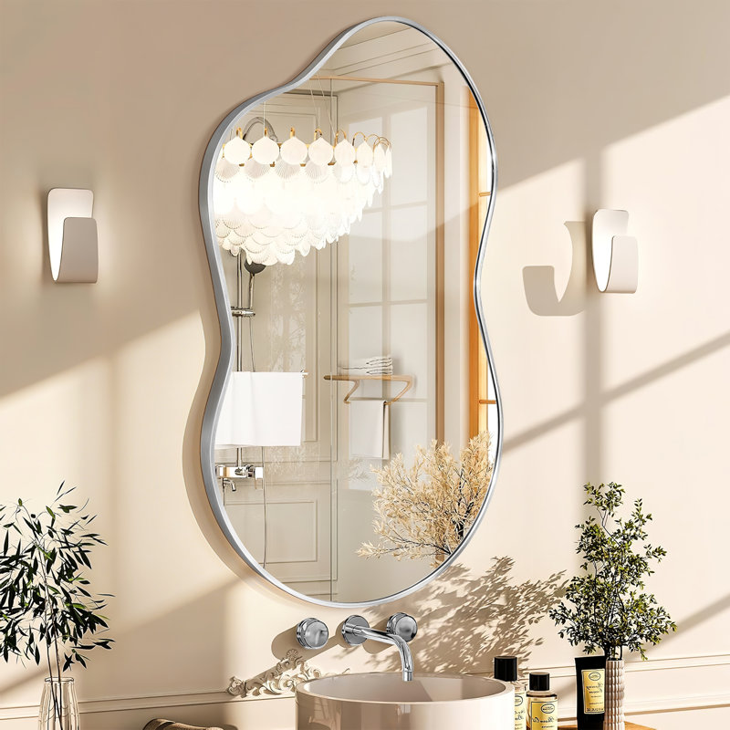 Miroir mural moderne asymétrique avec cadre en métal, miroir décoratif irrégulier pour salle de bain, chambre à coucher, salon et entrée, argent