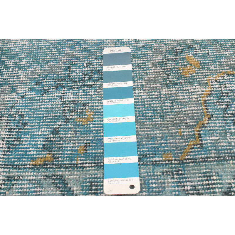 Tapis turquoise à transition de couleur 5 pi 7 po x 9 pi 2 po