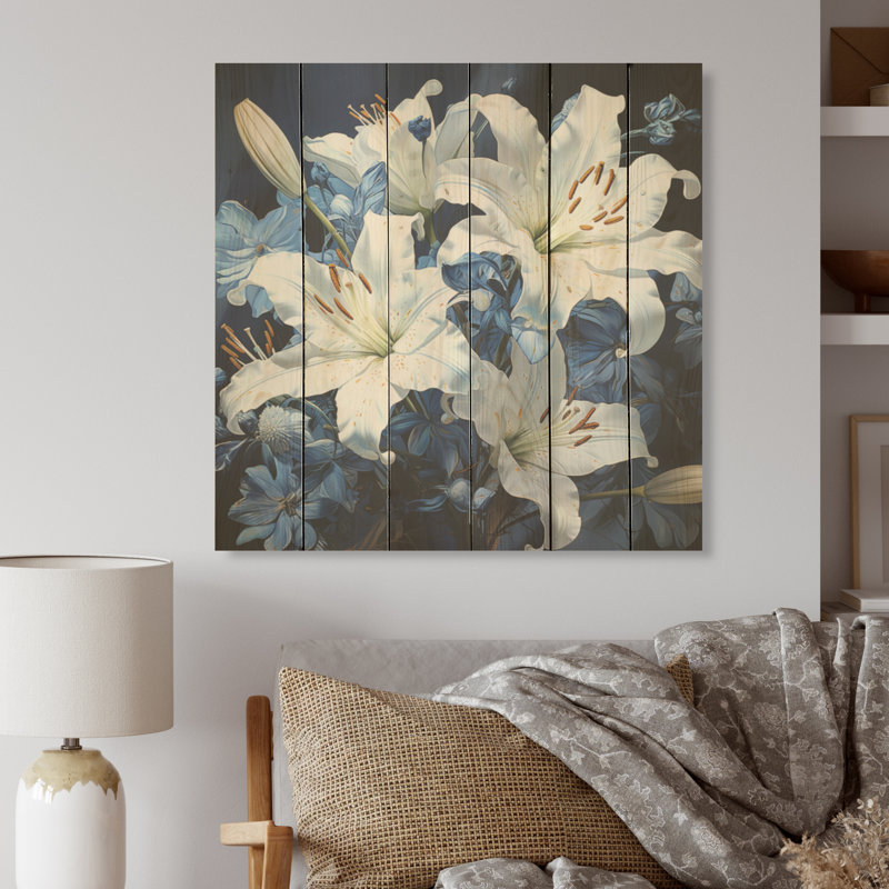«Radiant Serenade Lily Petals I», art mural sur bois de pin naturel, H 15 po x l 15 po