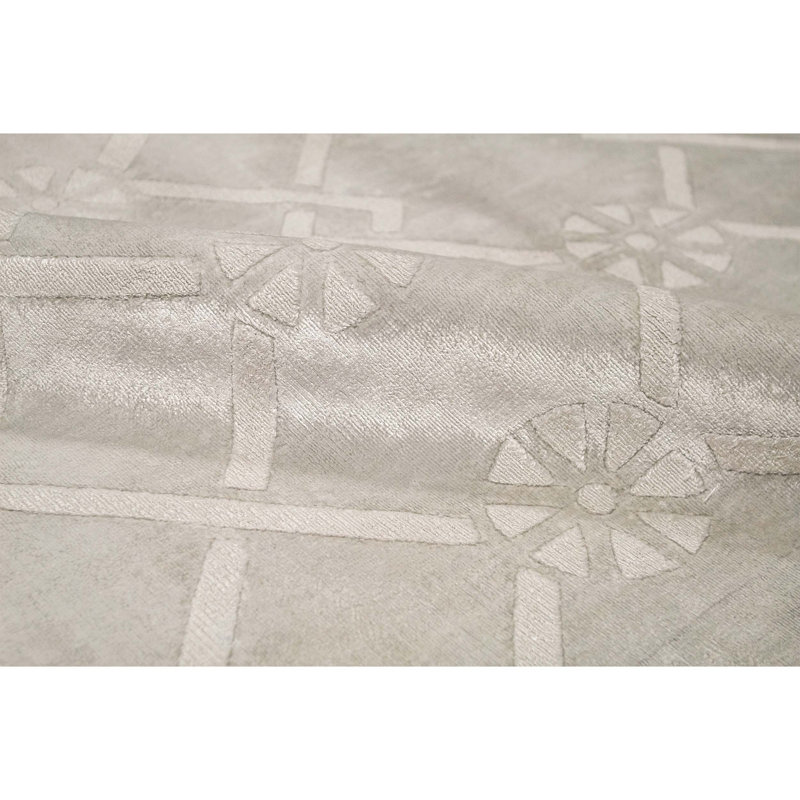 Geometric Area Rug in Silver, Rectangle 9' x 12'