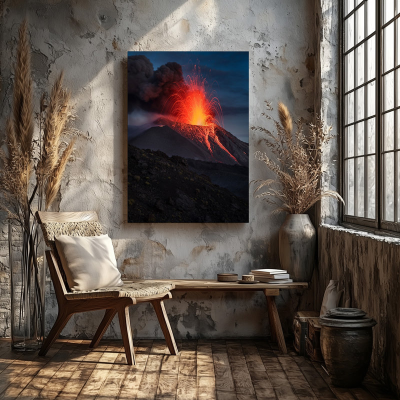 Toile, un volcan imposant qui éclate dramatiquement contre un ciel sombre et sombre avec une lave rouge et orange en cascade