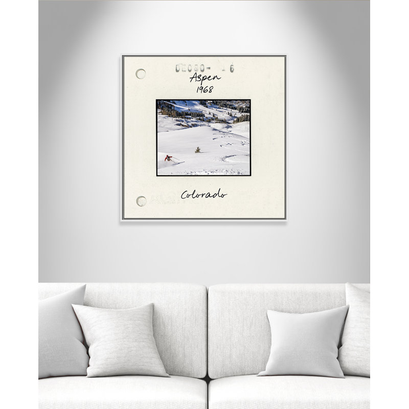 Aspen Print par CAD Designs, Framed Canvas, 31.5'' W x 31.5'' H, Flotteur blanc