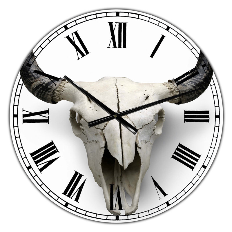 Horloge murale sur fond blanc, Surdimensionné