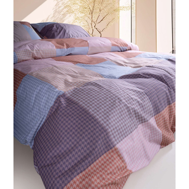 Ranforce Super King Quilt Cover Set, 100% Cotton, 102.4 x 86.6 inches | Includes 2 Pillowcases (23.6 x 23.6 inches) | Machine Washable, Envelope & Button Closure | Vibrant Blue, Purple, Orange & Pink Design