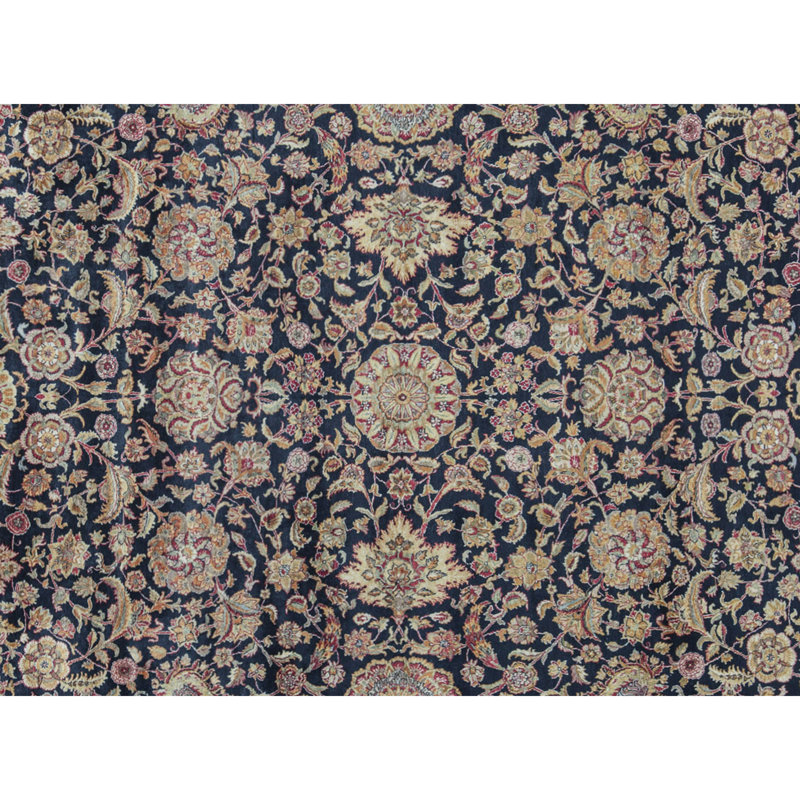 Tapis noir et crème noué à la main de haute qualité